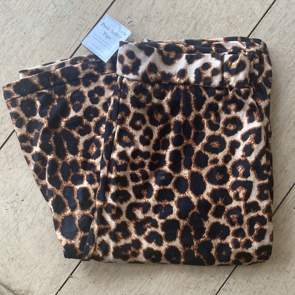 High Waisted Leopard Flare Pants - Picture 4 of 4